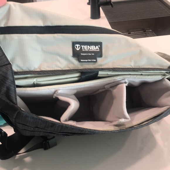 Tenba messenger DNA 15 slim great used conditions - Picture 11 of 16